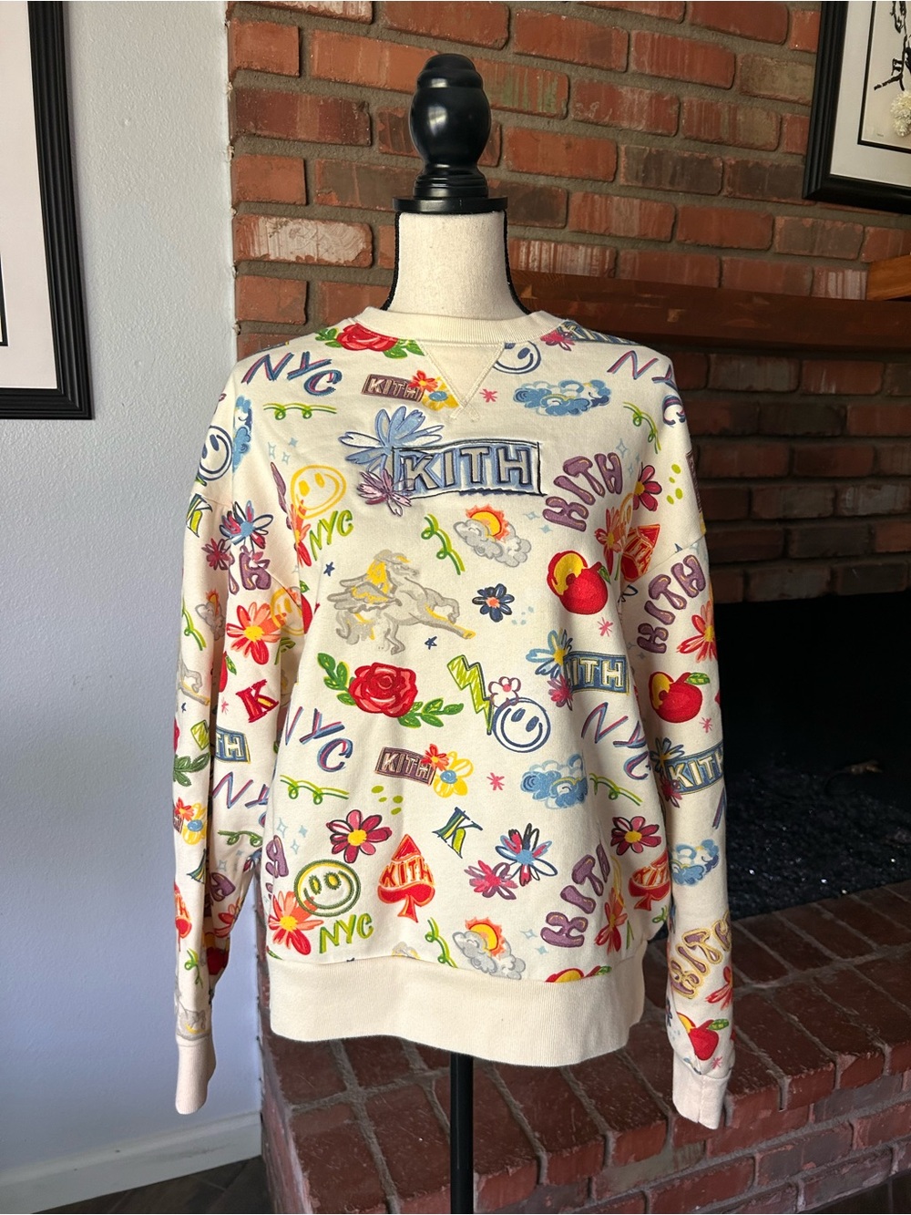 Kith NYC Sketchbook Nelson Crewneck Sweatshirt in Sandrift Sz S